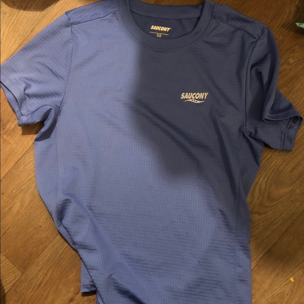Saucony  Periwinkle Short Sleeve Performance Tee